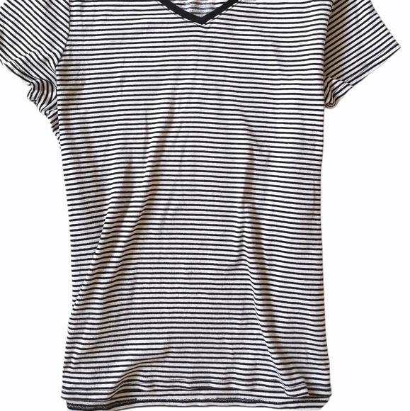 Faded Glory Plus Size Black and White Striped T Shirt - Picture 5 of 6